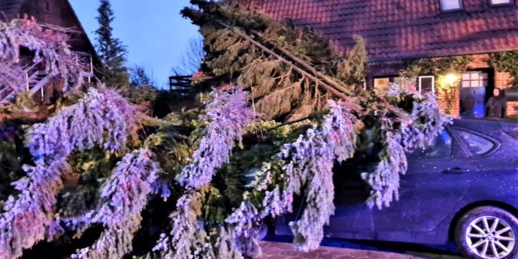 76 Einsätze für die Ehrenamtler der Möllner Wehr in 3 Tagen