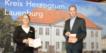 Neufassung des Frauenhandbuchs Herzogtum Lauenburg vorgestellt