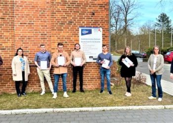 Erstmalig haben Europakaufleute (IHK) erfolgreich ihre Zusatzqualifikation am BBZ Mölln abgelegt