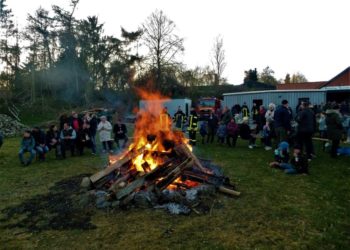 Osterfeuer in Kittlitz