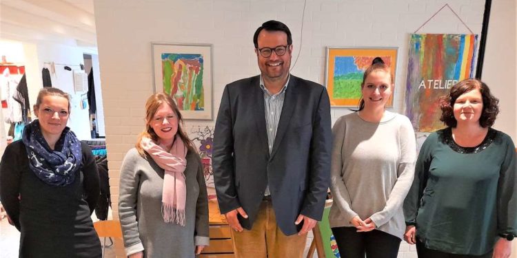 Rasmus Vöge hospitiert in der Kita „St. Petri Hand in Hand“