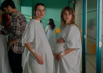 Im Montagskino: „Parallele Mütter“