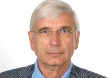 Ratzeburger Volkshochschule diskutiert zum politischen Buch „Rechte Richter“