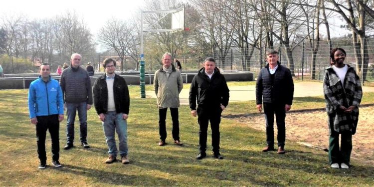 Letztes Hindernis für die Ratzeburger Parkour-Anlage ist überwunden