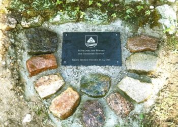 Zeitkapsel – eine Dorfgemeinschaft erstellt einen historischen Schatz