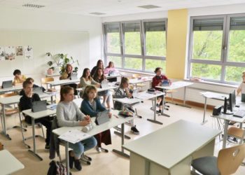 Politik und Verwaltung gefordert: Kinder aus der Ukraine müssen sinnvoll beschult werden 