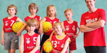 Möllner Basketball-Kids spielen erstes Turnier in Kaltenkirchen