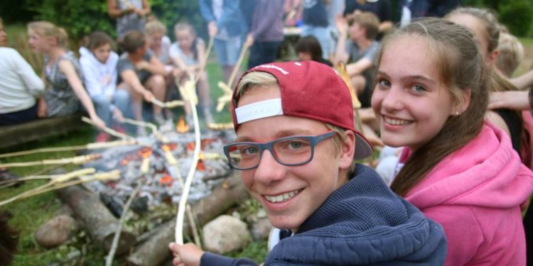 Für kleines Geld ins Ferienlager der Jugendherbergen
