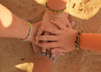 „Runder Tisch gegen Kinderarmut“ wirbt für Zuschuss auf Familienurlaub