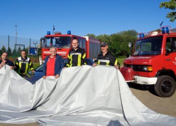 Förderverein Feuerwehr Steinhorst beschafft Löschdecke