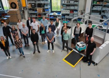 Auftakt für die smarte Leitstelle für automatisierte Transportroboter und Busse in der Stadt Lauenburg