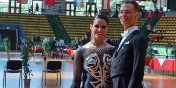 Erfolgreiche Turniertanzpaare beim VfL Geesthacht