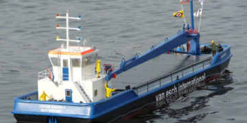 Modellschiffe auf dem Möllner Mühlenteich