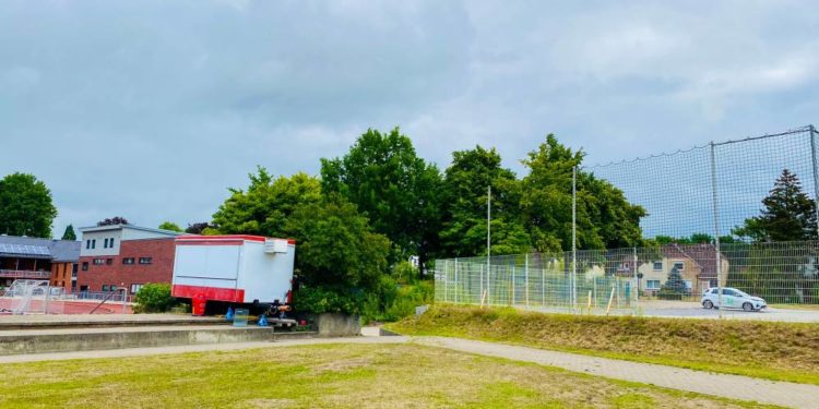 Anfahrbarkeit am Kunstrasenplatz eingeschränkt