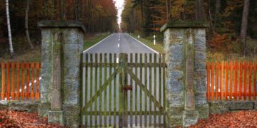 Wegenutzung auch nach Jahrzehnten kein Gewohnheitsrecht