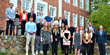 Nachwuchskräfte der Kreisverwaltung starten in die Ausbildung