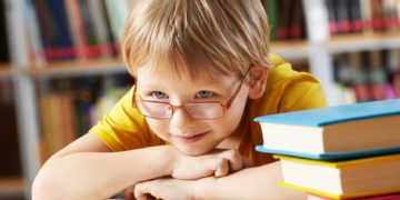 Zum Schulbeginn die Sehstärke im Auge behalten