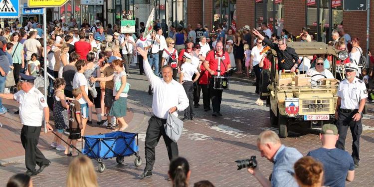 Ratzeburg feierte mit Graf und Königin