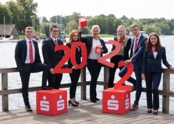 Kreissparkasse begrüßt ihre neuen Auszubildenden