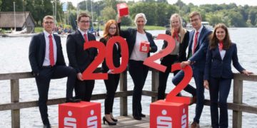 Kreissparkasse begrüßt ihre neuen Auszubildenden