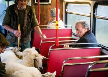 Montagskino: „Der Engländer, der in den Bus stieg und bis ans Ende der Welt fuhr“