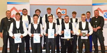 Das Dachdeckerhandwerk – sonnige Aussichten