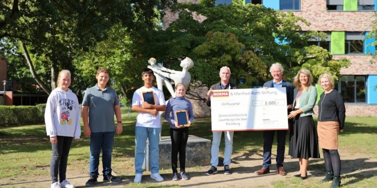 5000 Euro von Norma für Gemeinschaftsschule Lauenburgische Seen 