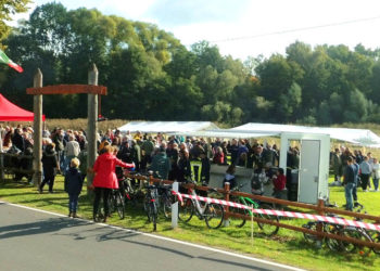 Hunderte Besucher beim Brückenfest 2022 in Rosenhagen / Dutzow
