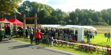 Hunderte Besucher beim Brückenfest 2022 in Rosenhagen / Dutzow