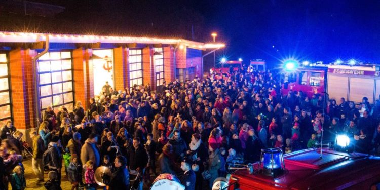 19. Laternenumzug der Möllner Feuerwehr