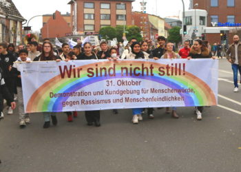 Lauenburg demonstrierte für Vielfalt, Demokratie, Toleranz und Menschlichkeit