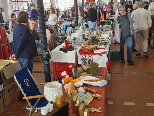 Erneut erfolgreicher Hallenflohmarkt in der Feuerwehrhalle