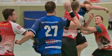 Spannendes Handballspiel mit Tills Löwen