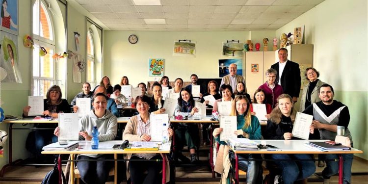 Ukrainische Sprachschüler erreichen erstes Deutschzertifikat