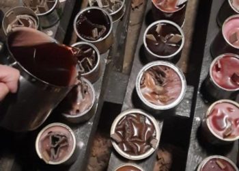 Kerzen, Kerzenreste und leere Dosen gesucht