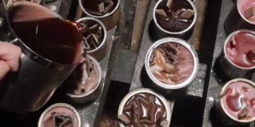 Kerzen, Kerzenreste und leere Dosen gesucht