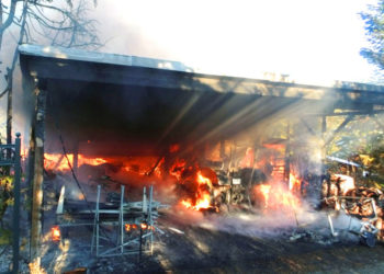 Brand eines größeren Unterstandes in Kittlitz Ortsteil Niendorf