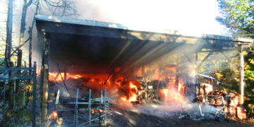 Brand eines größeren Unterstandes in Kittlitz Ortsteil Niendorf