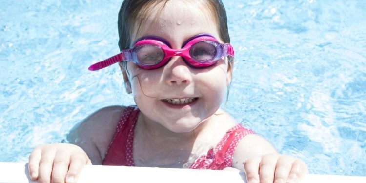 Land bringt Hilfen für Schwimmbäder und Sportvereine auf den Weg