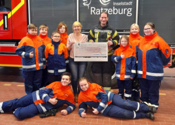 Weihnachtliche Bescherung bei der Jugendfeuerwehr 