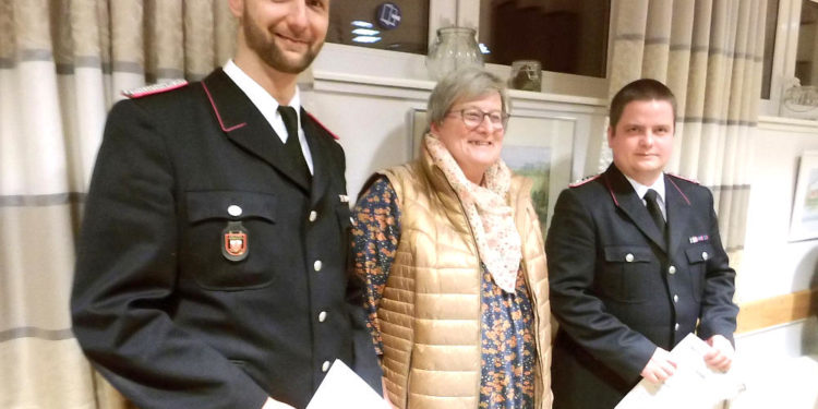 Kittlitzer Wehrführer und stellvertretender Wehrführer zu Ehrenbeamten ernannt