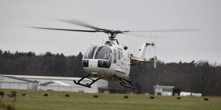SH Netz kontrolliert rund 465 Kilometer Hochspannungsleitungen in Schleswig-Holstein per Helikopter