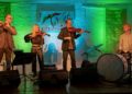 Begeisterndes Folksfest-Konzert