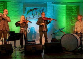 Begeisterndes Folksfest-Konzert