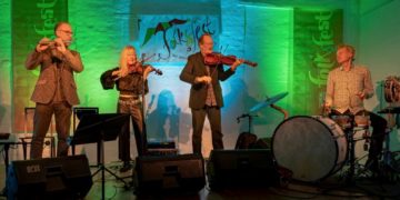 Begeisterndes Folksfest-Konzert