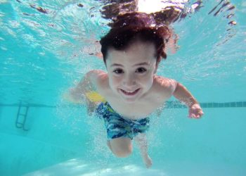 Land fördert die Schwimmausbildung im Herzogtum Lauenburg