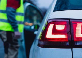 Bauarbeiter fahren 1.026 Mal um die Erde