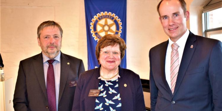 30 Jahre humanitäre und gemeinnützige Hilfe