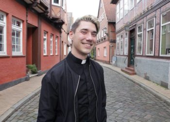Trekkie – Wrestler – Gamer – Pastor