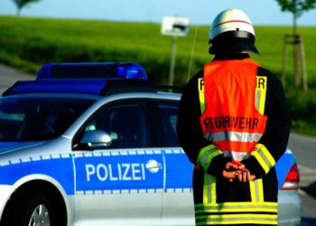 Schwerer Verkehrsunfall mit schwer verletzter Person